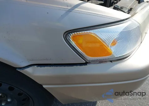 1998 Toyota Camry Le from USA, damaged, VIN 4T1BG22K0WU349784